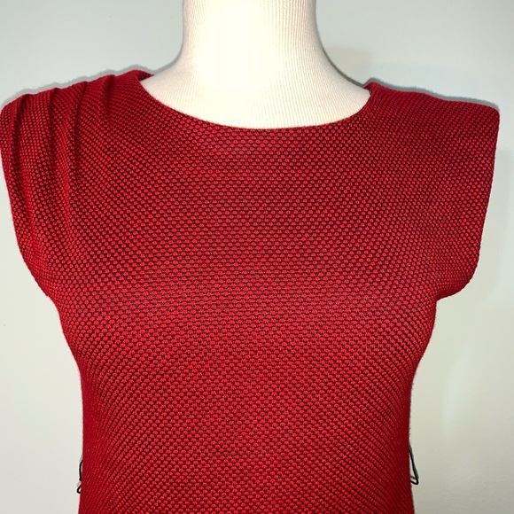 Red one ruched shoulder Aline dress - Picture 4 of 5